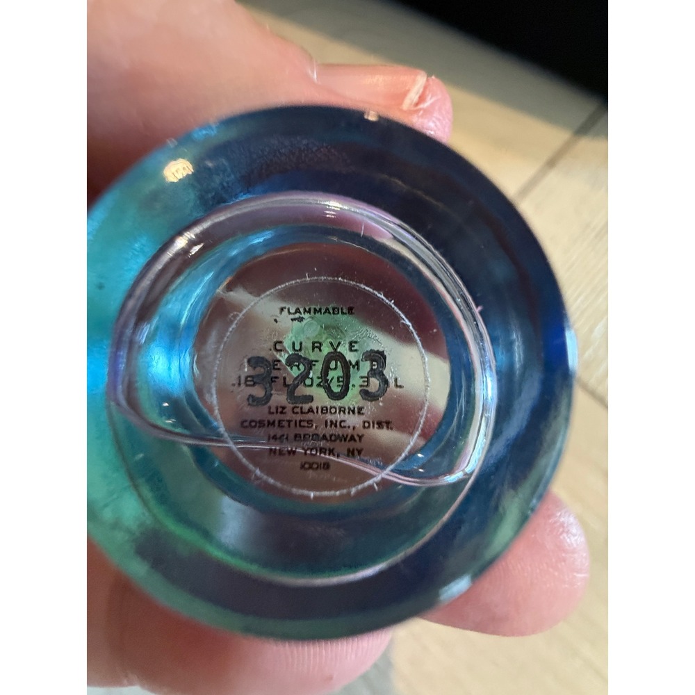 Liz Claiborne Curve for Women Parfum Splash Miniature Bottle .18 fl oz Vintage - Picture 2 of 3